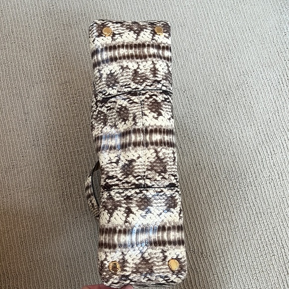 Michael Kors large purse - Picture 2 of 3